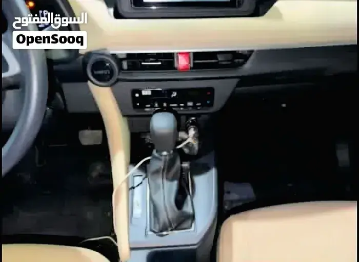 Toyota Yaris 2025 photo 4