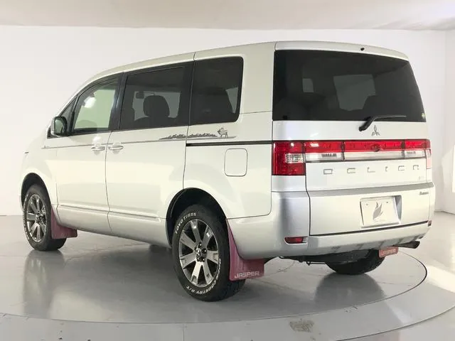 Mitsubishi Delica D:5 2018 photo 5