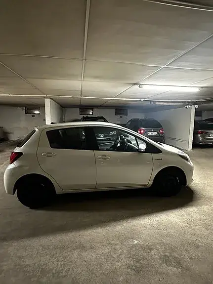 Toyota Yaris 2014 photo 3