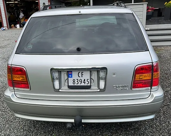 Toyota Crown 2000 photo 5