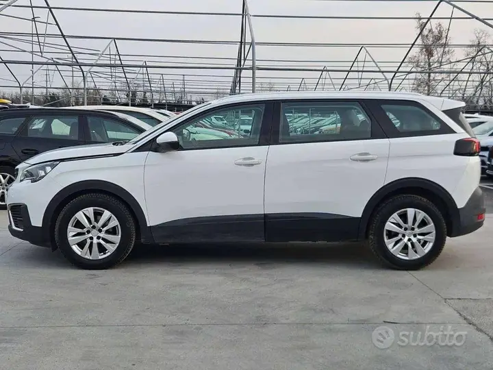 Peugeot 5008 2019 photo 5