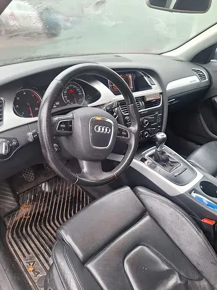 Audi A4 2011 photo 4