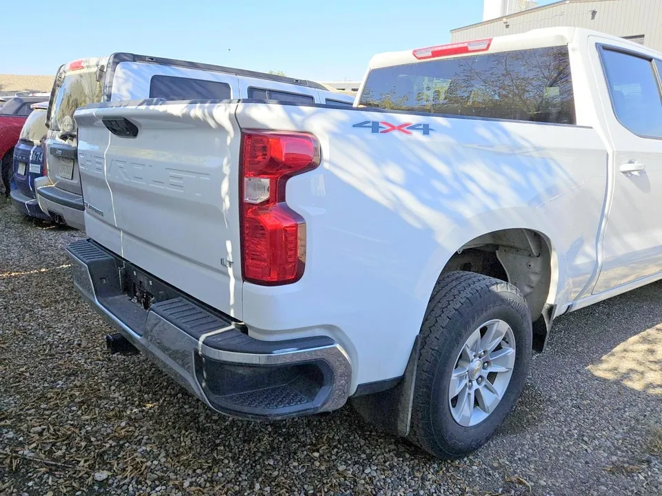 Chevrolet Silverado 1500 2025 photo 3