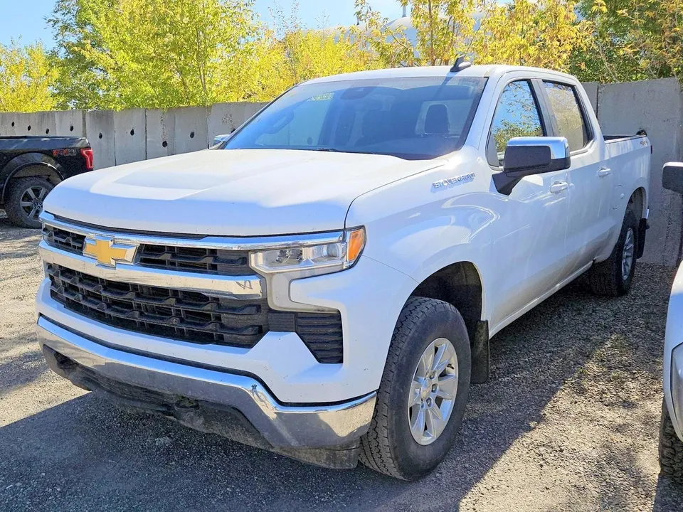 Chevrolet Silverado 1500 2025 photo 2