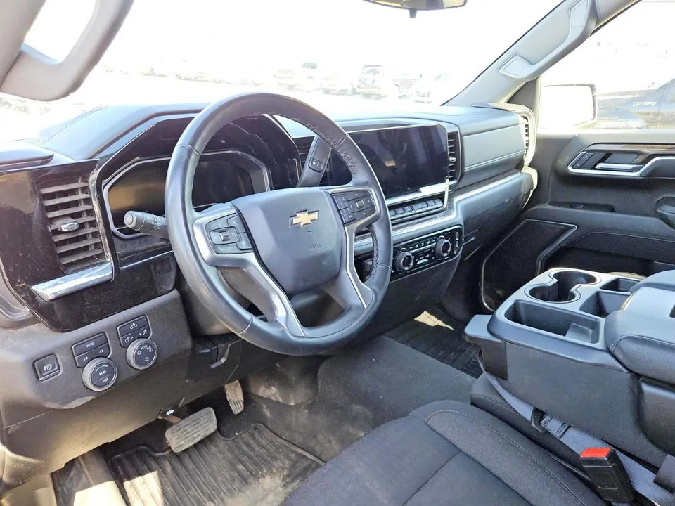 Chevrolet Silverado 1500 2025 photo 5