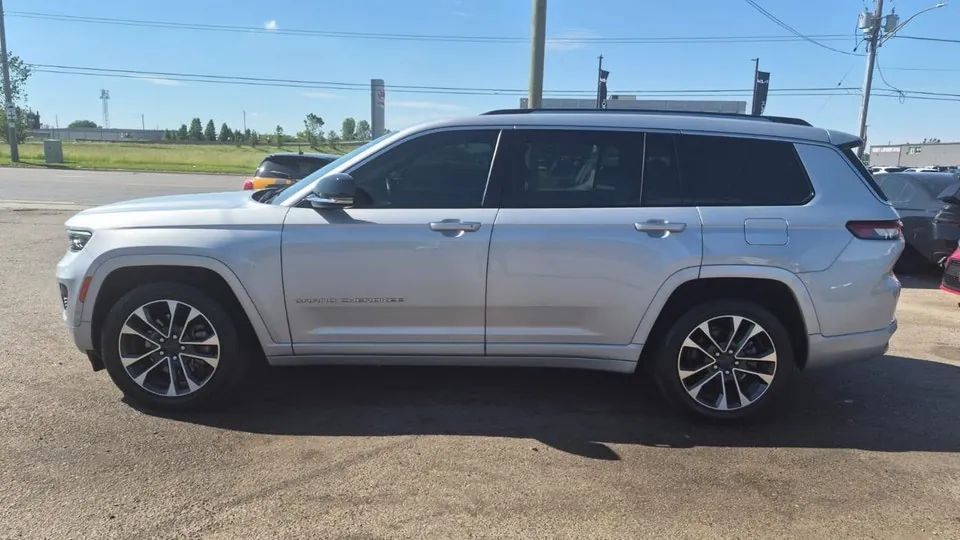 Jeep Grand Cherokee 2022 photo 2