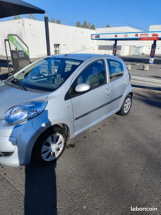 Citroen C1 2009 photo 2