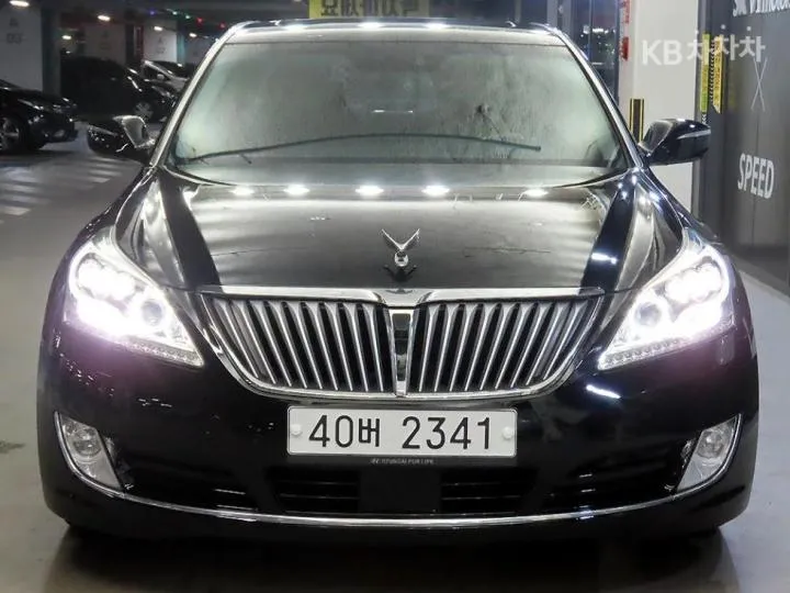 Hyundai Equus