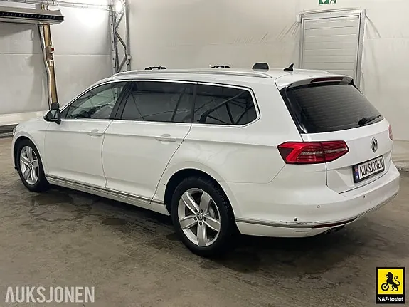 Volkswagen Passat 2016 photo 2