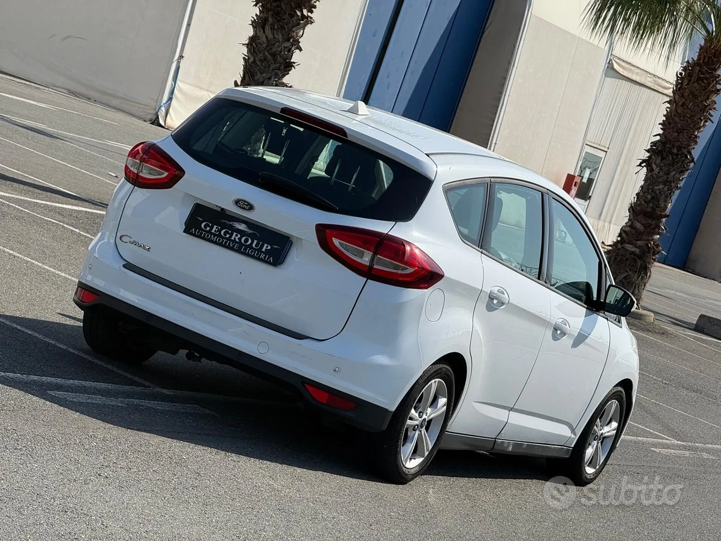 Ford C-Max 2015 photo 5