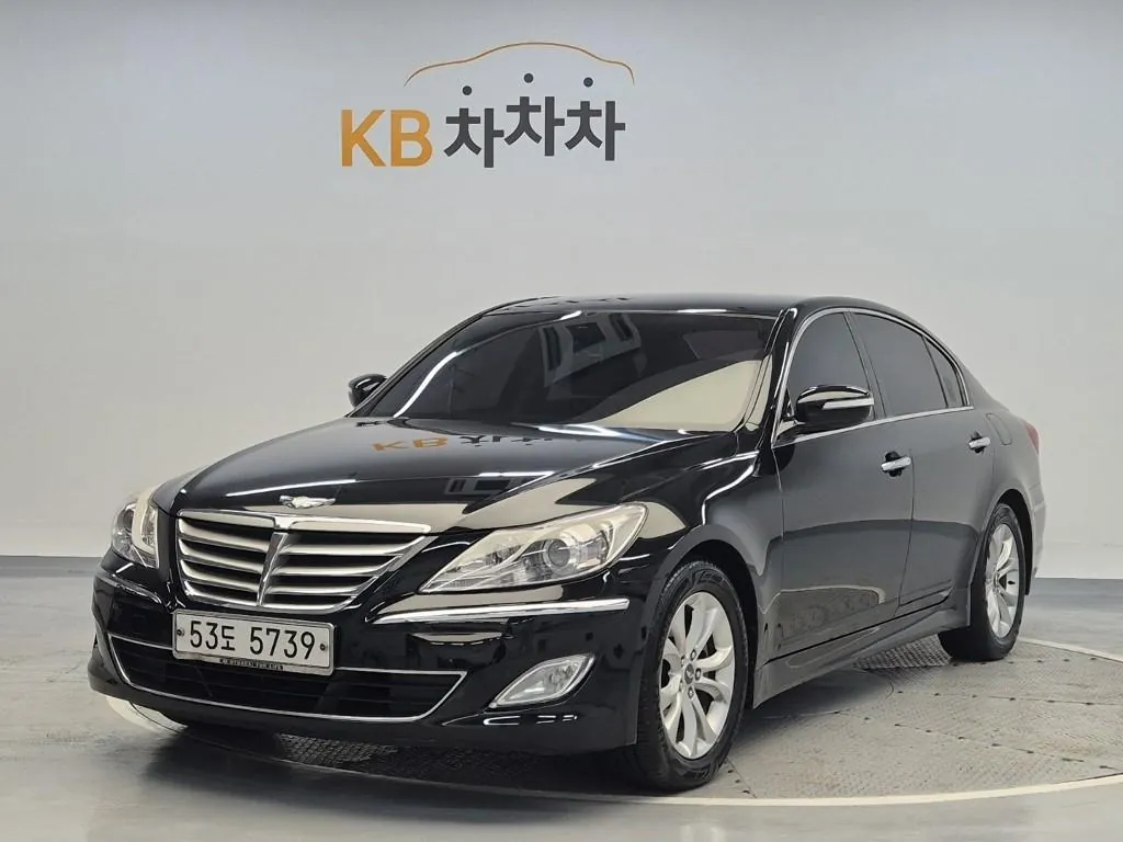 Hyundai Genesis