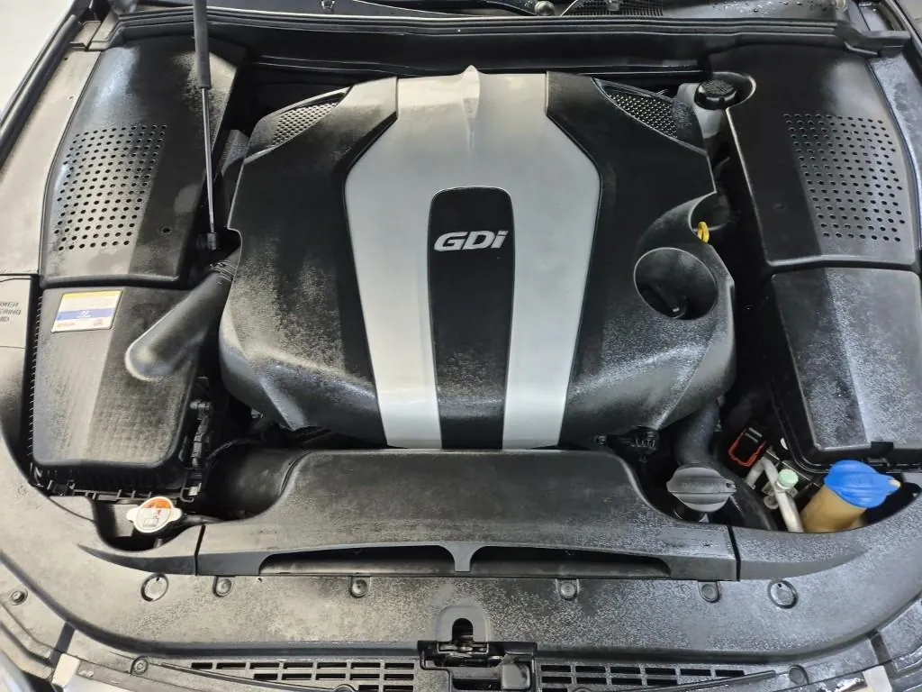 Hyundai Genesis 2012 photo 5