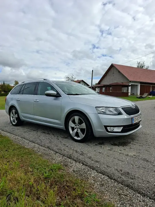 Skoda Octavia 2013 photo 3