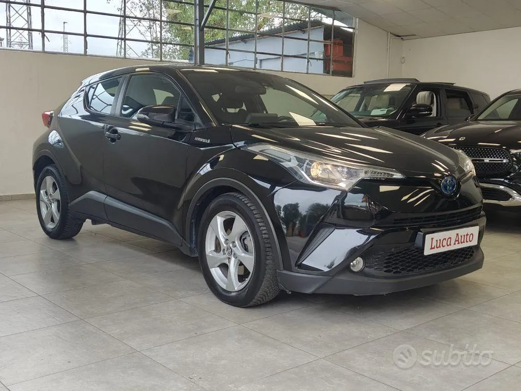 Toyota C-Hr 2019 photo 3