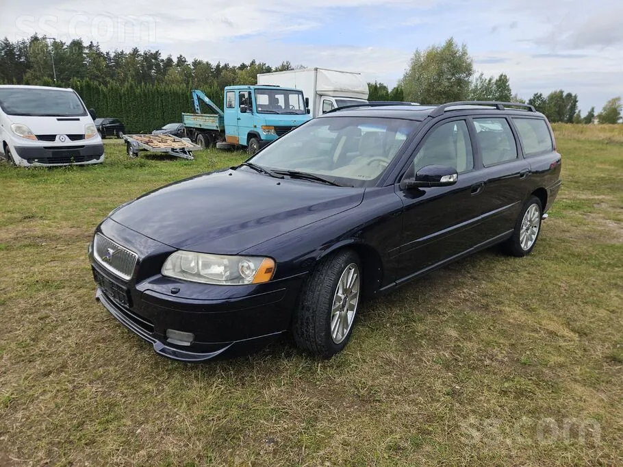 Volvo V70 2006 photo 2