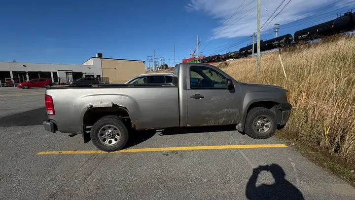GMC Sierra 1500 2012 photo 2