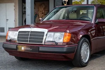 Mercedes-Benz Eklasse 1991 photo 2