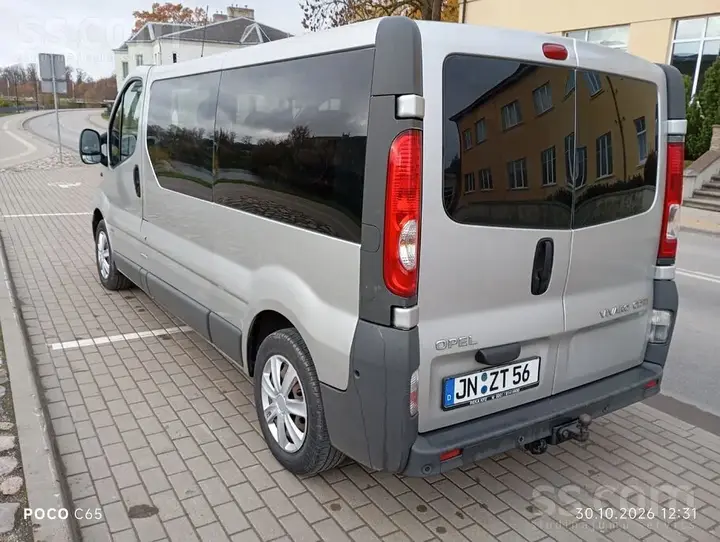 Opel Vivaro 2008 photo 3