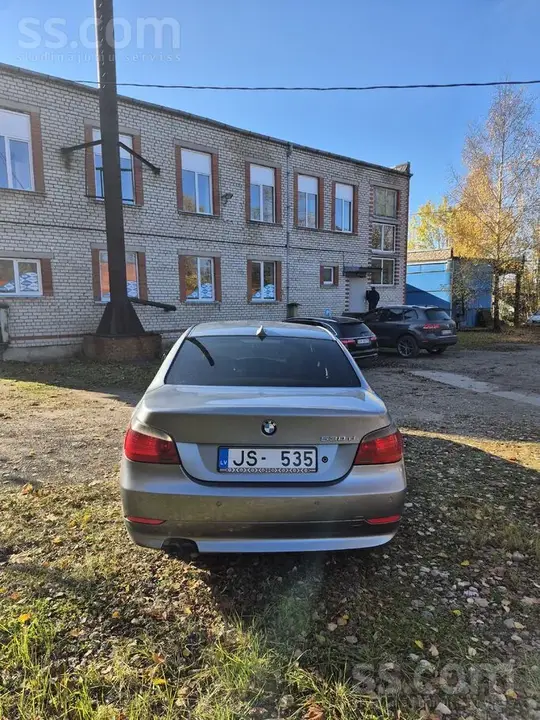 BMW E60 2005 photo 4