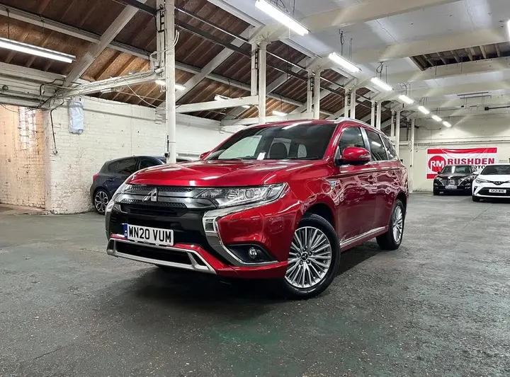 Mitsubishi Outlander 2020 photo 2