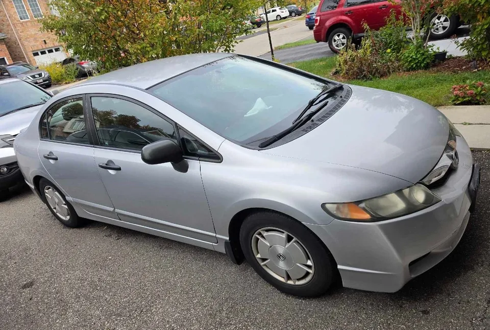 Honda Civic 2010 photo 2