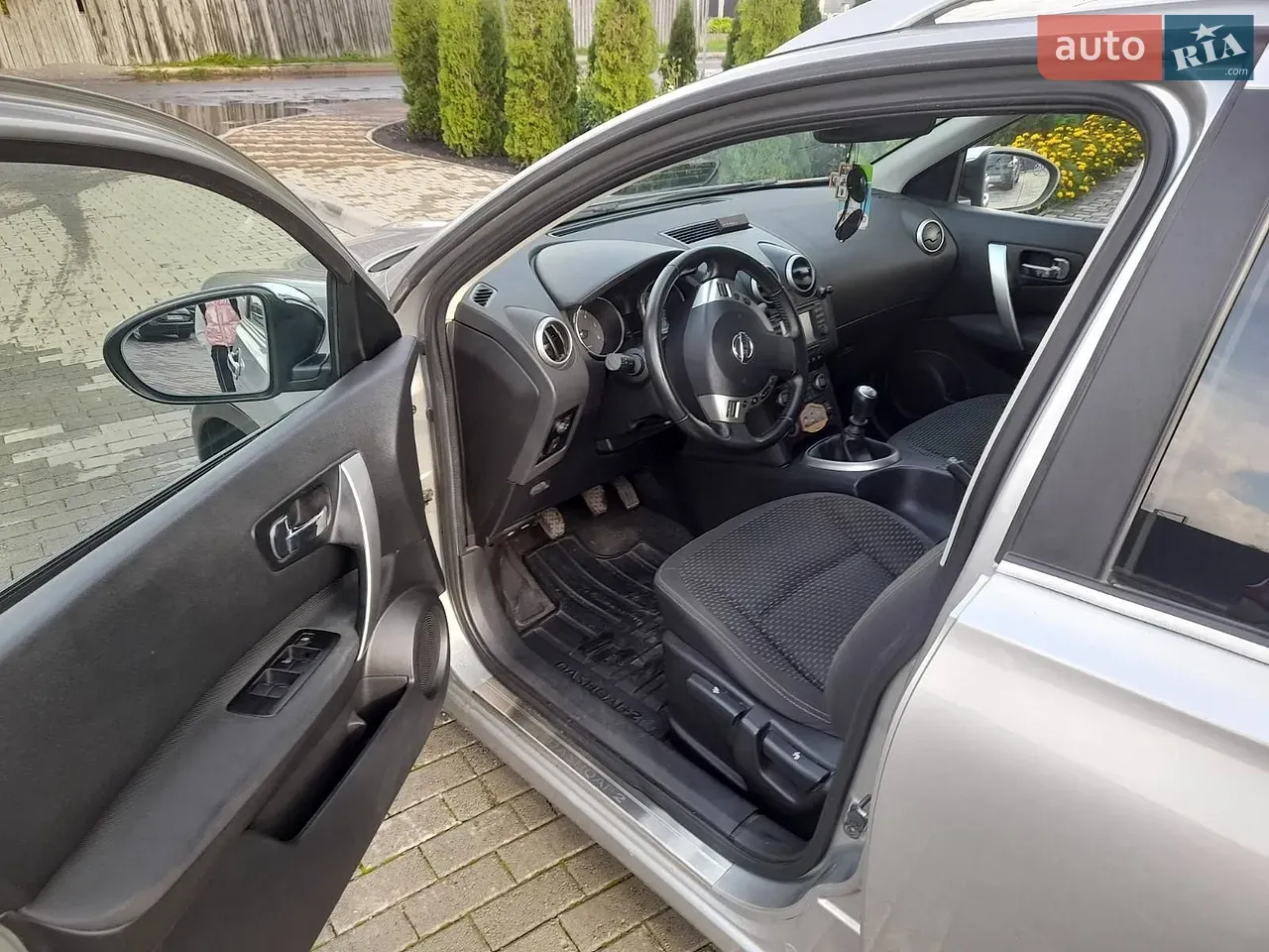 Nissan Qashqai+2 2009 photo 4