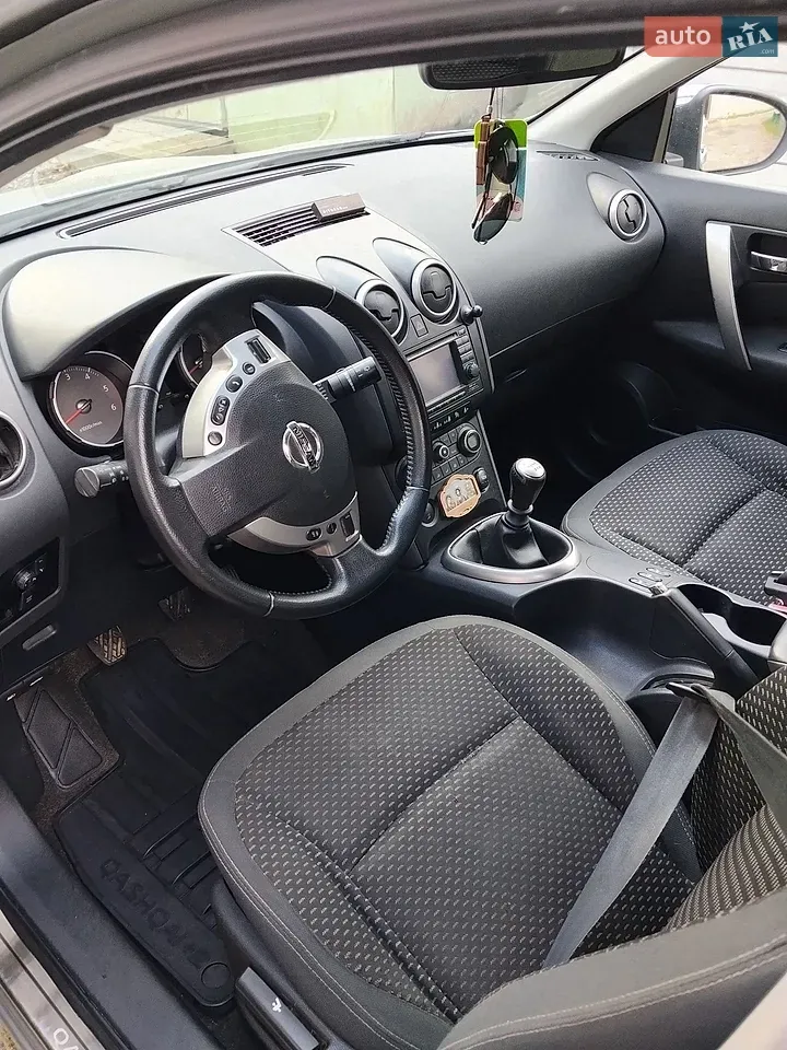 Nissan Qashqai+2 2009 photo 3