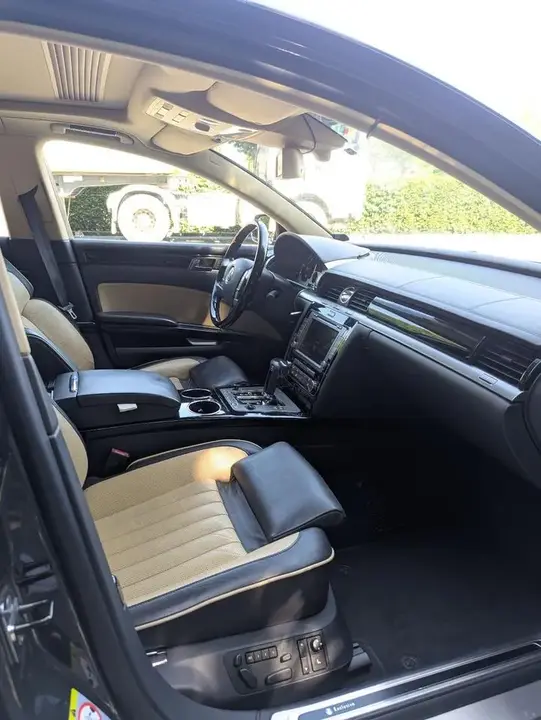 Volkswagen Phaeton
