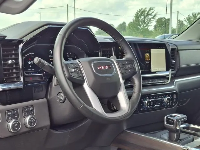 GMC Sierra 1500 2024 photo 2