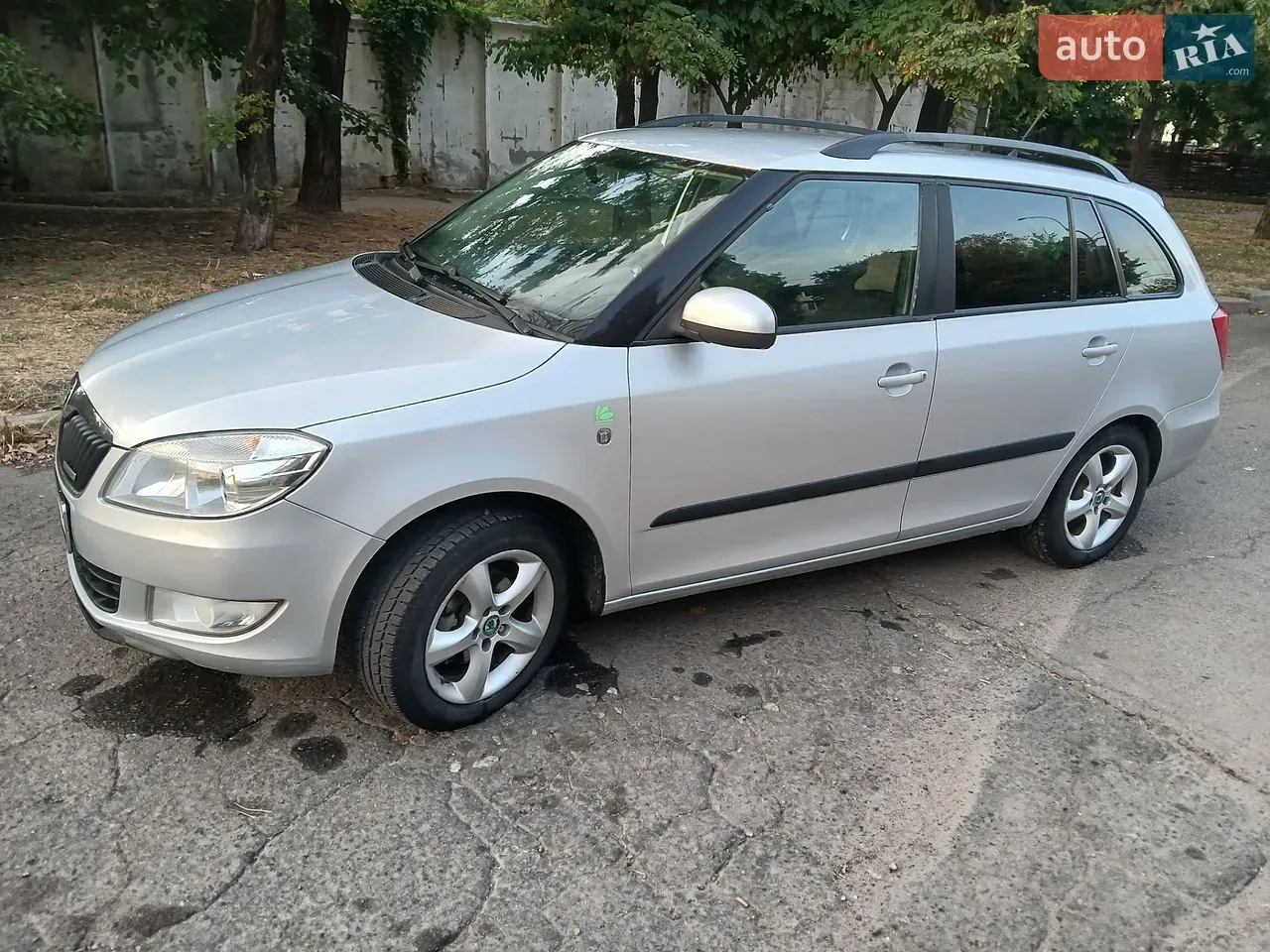 Skoda Fabia 2011 photo 3