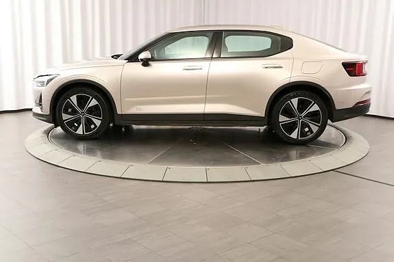 Polestar 2 2023 photo 2