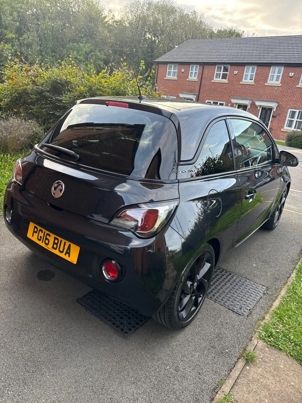 Vauxhall Adam 2016 photo 2