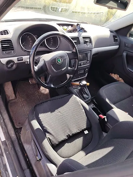 Skoda Yeti 2012 photo 3