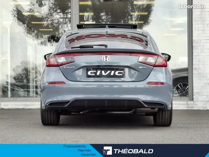 Honda Civic 2026 photo 4