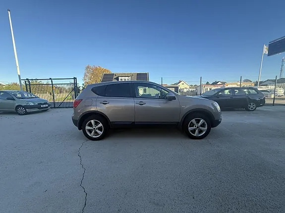 Nissan Qashqai 2010 photo 4