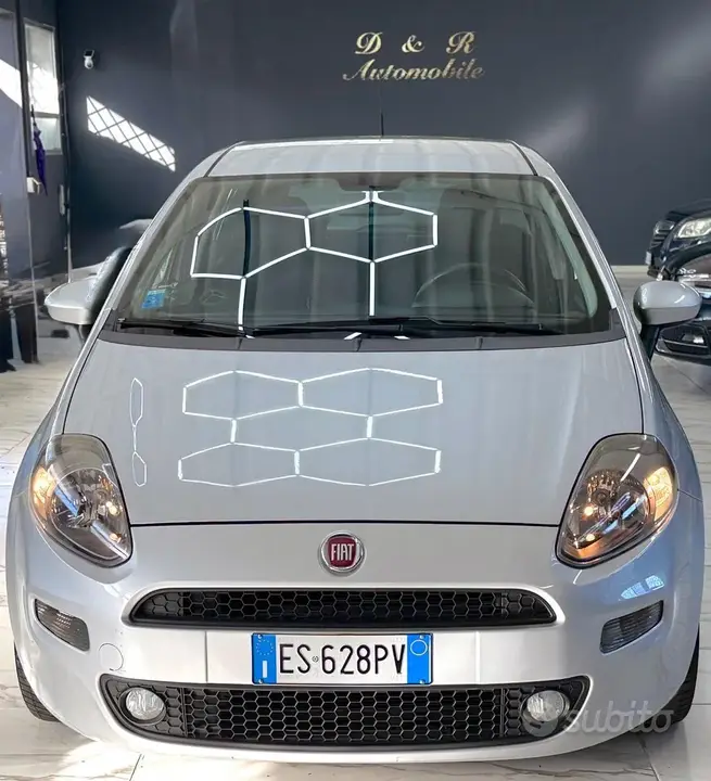 Fiat Grande Punto 2013 photo 2