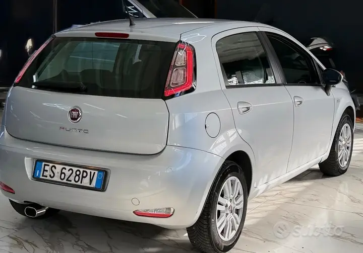 Fiat Grande Punto 2013 photo 4