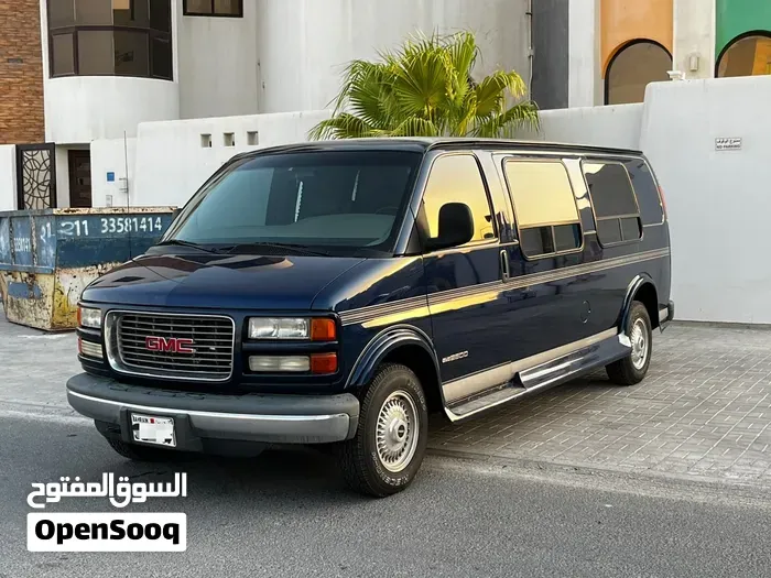 GMC Savana 2001 photo 2