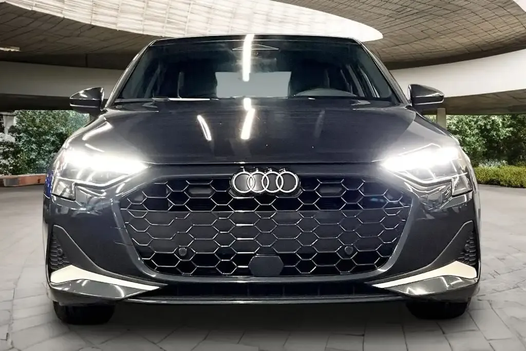 Audi A3 2026 photo 2