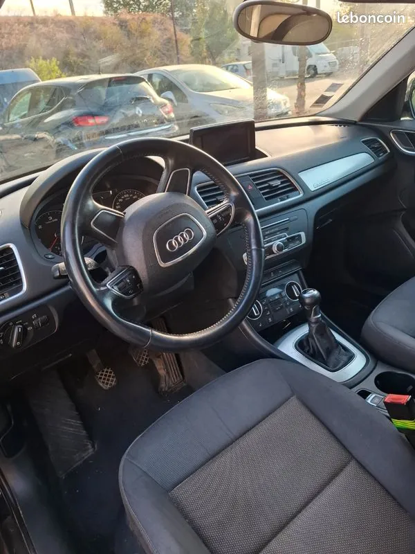 Audi Q3 2015 photo 3