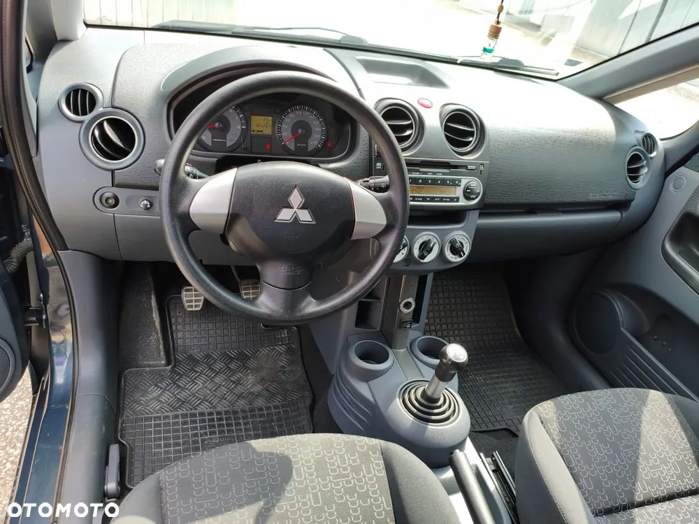 Mitsubishi Colt 2012 photo 5