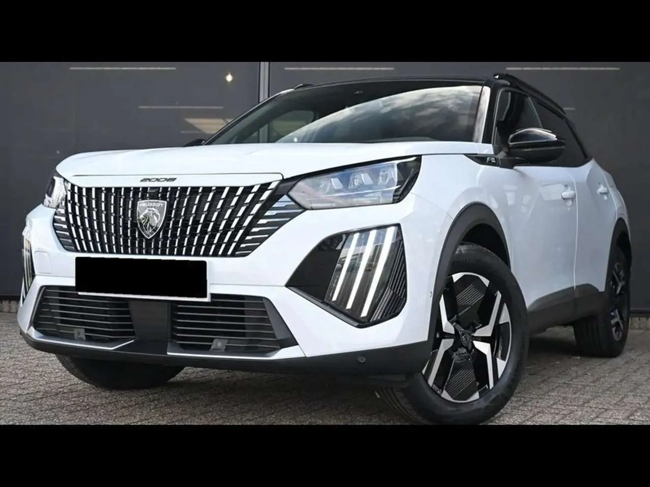 Peugeot 2008 2023 photo 2