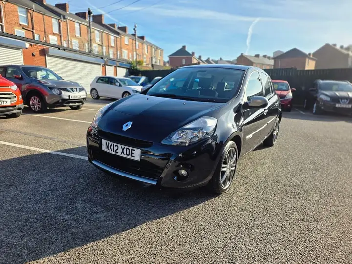 Renault Clio 2012 photo 3