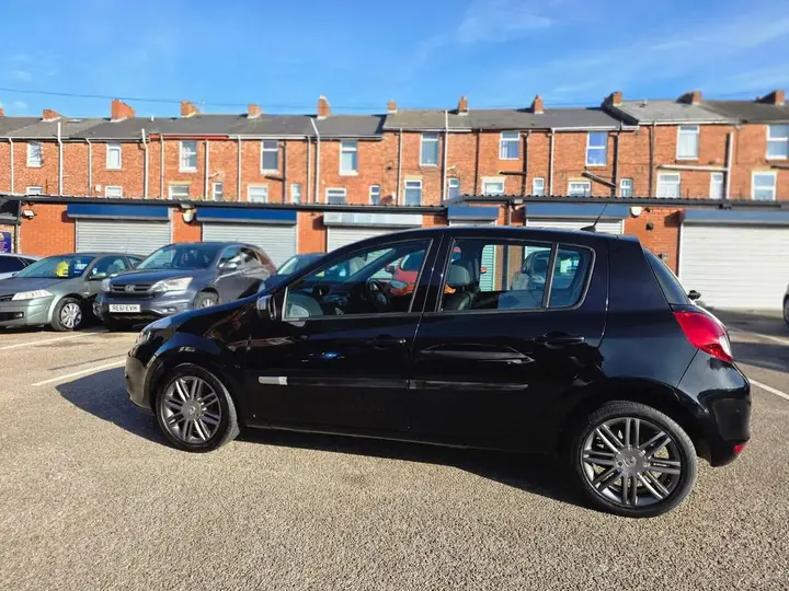Renault Clio 2012 photo 5