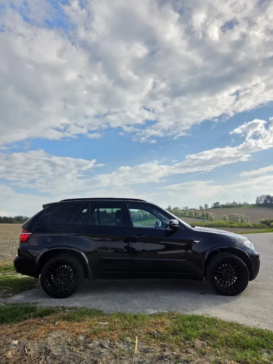 BMW X5 2011 photo 3