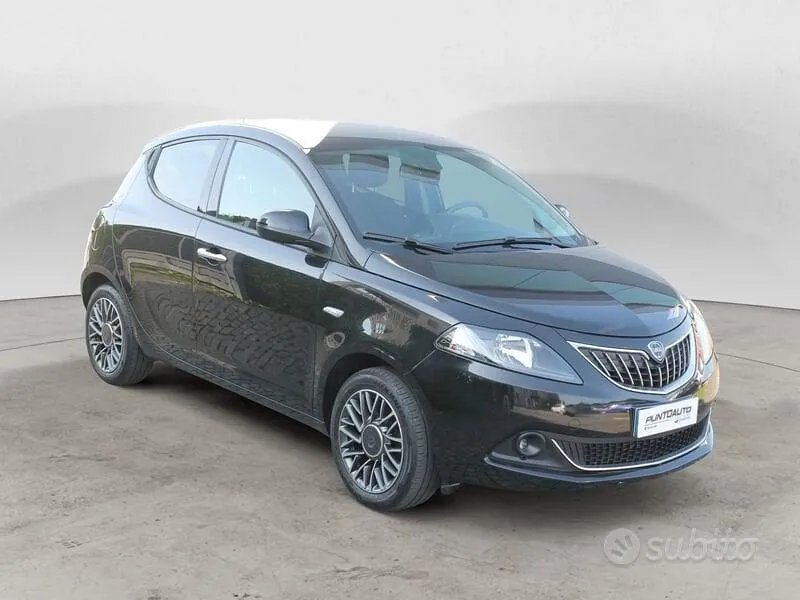 Lancia Ypsilon 2022 photo 3