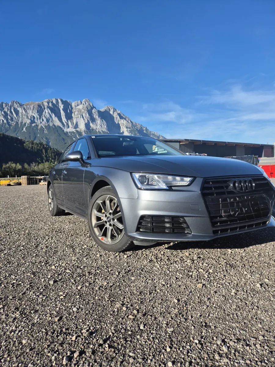 Audi A4 2018 photo 3