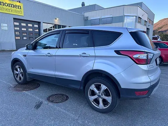 Ford Kuga 2017 photo 2