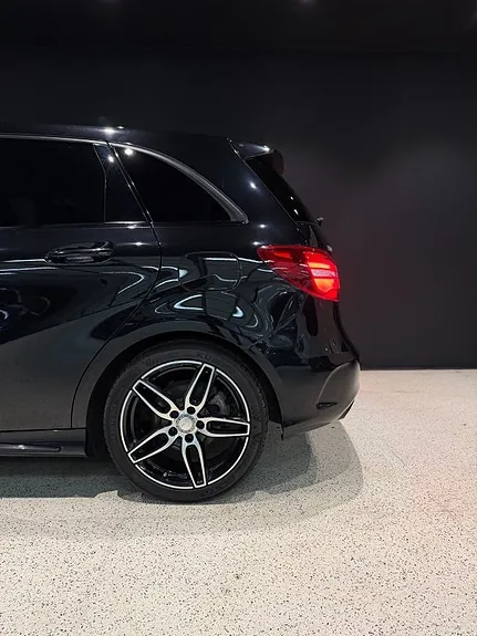 Mercedes-Benz B180 D 2016 photo 4