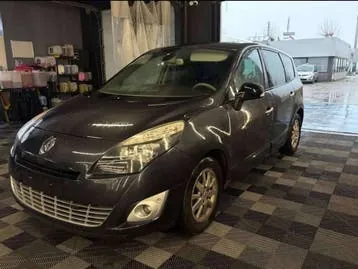 Renault Grand Scenic 2011 photo 2